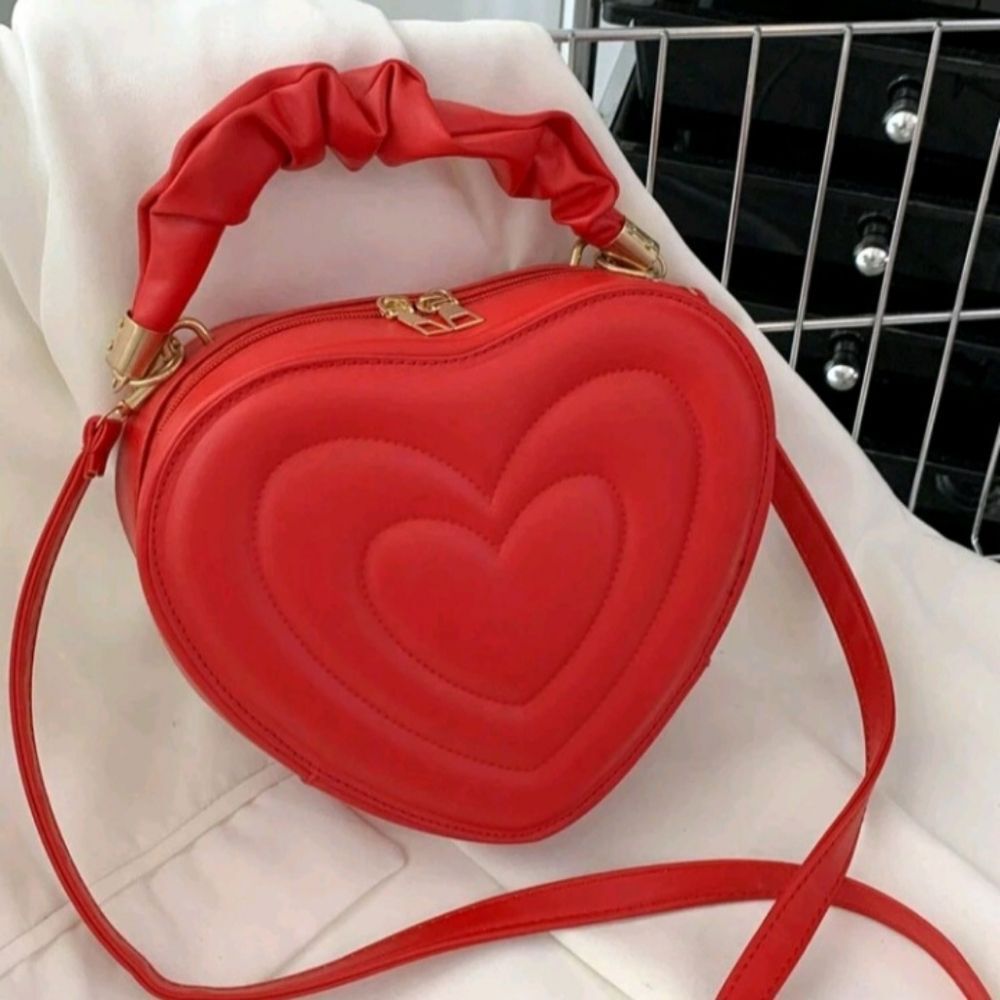 Red Heart Shaped Crossbody Bag, Y2K Novelty Shoulder Bag, Purse, Tote - Picture 9 of 12